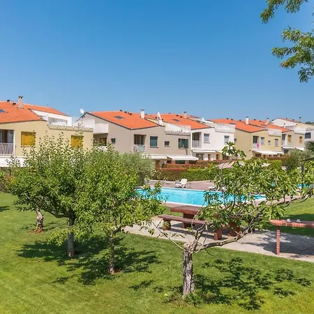 Maj Premium Residence Apartment *