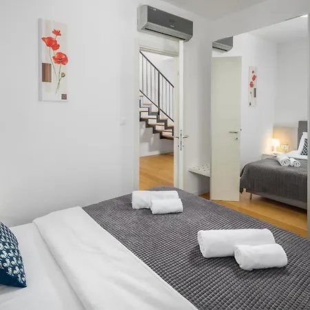 Maj Premium Residence Apartment