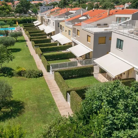 Maj Premium